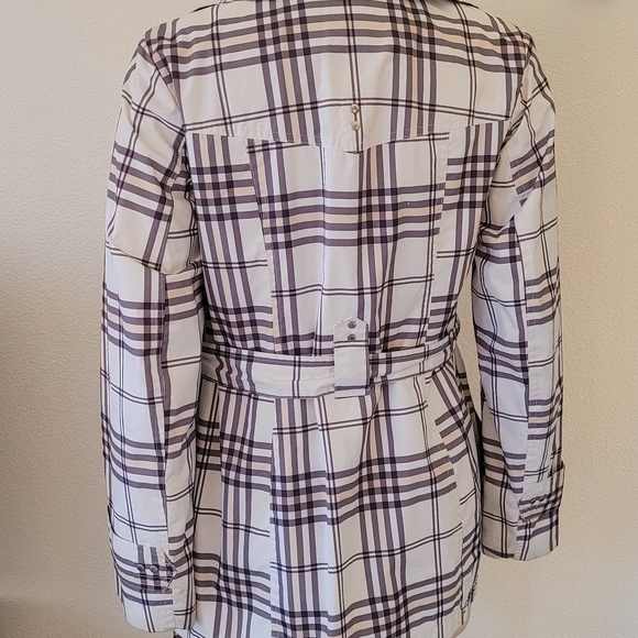 Rain coat - Picture 2 of 4